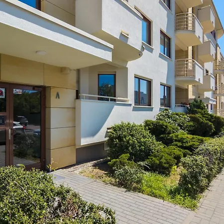Family 2 Bedrooms & 1 Km To The By Renters Apartman Gdynia